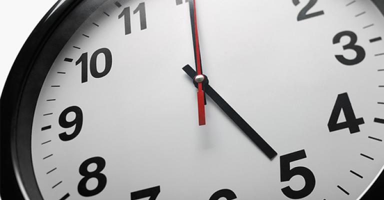 بدء العمل بالتوقيت الصيفي الليلة