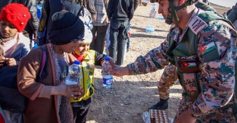 دخول 405 لاجئين سوريين للأردن