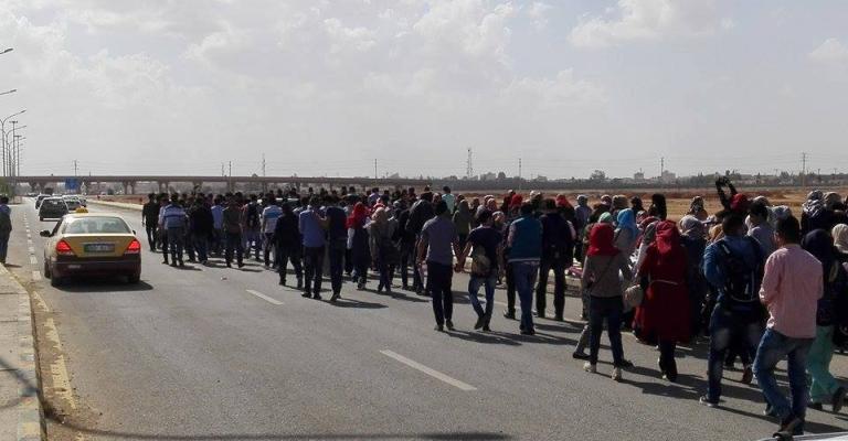 "النقل البري": حل مشكلة المواصلات في "آل البيت" قبل نهاية الشهر "النقل البري": حل مشكلة المواصلات في "آل البيت" قبل نهاية الشهر