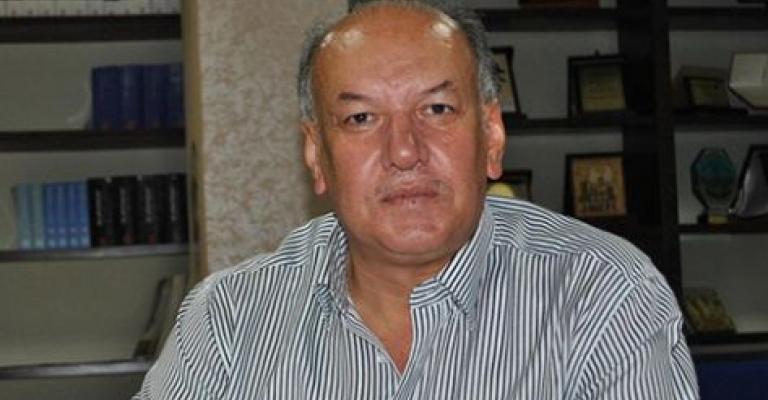 رئيس رابطة الكتّاب يسحب استقالته