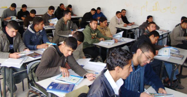 "التربية" تعمم الخطة الدراسية الجديدة للصف 11 الأدبي