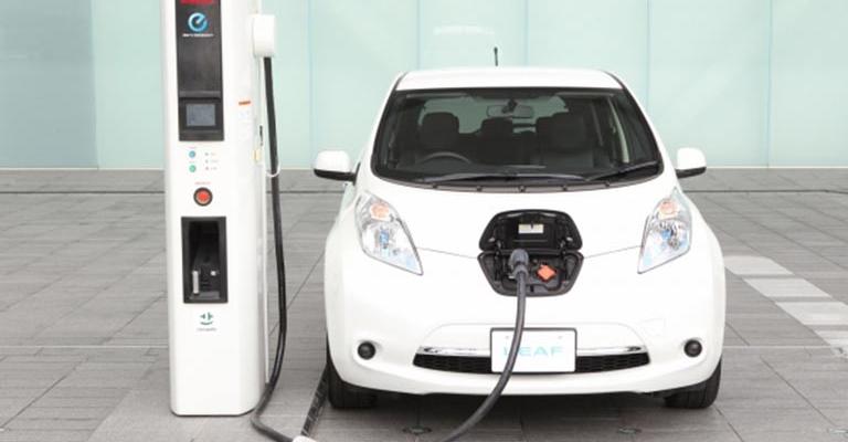 تركيب محطات شحن في رغدان للبدء بإدخال "تاكسي" الكهرباء