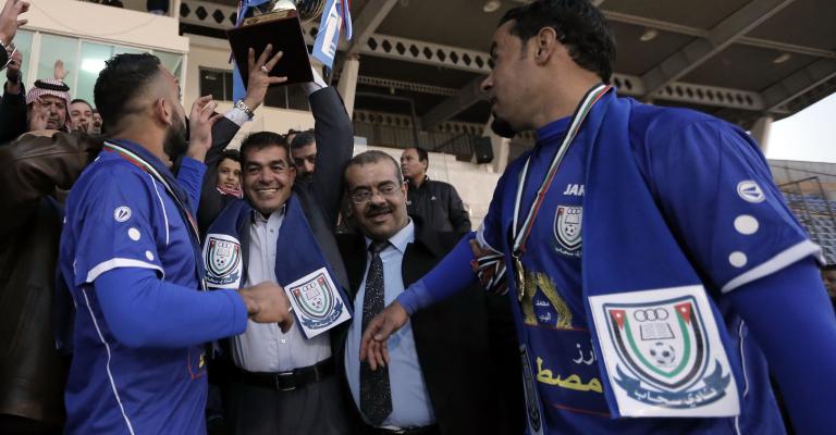 "سحاب" يستعد للـ"محترفين"