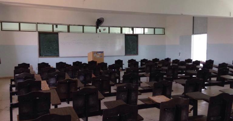 "ذبحتونا" تطالب "آل البيت" بتوفير بيئة تعليمية للطلبة في الصيفيّ