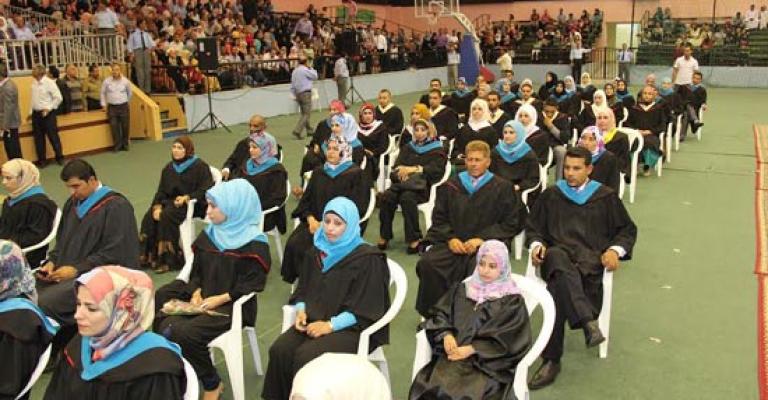 3890 طالبا وطالبة خريجو الفصل الثاني بـ "اليرموك" 3890 طالبا وطالبة خريجو الفصل الثاني بـ "اليرموك"