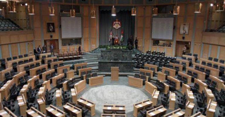 المرأة تحت قبة البرلمان.. مشاركة دون الطموح المرأة تحت قبة البرلمان.. مشاركة دون الطموح