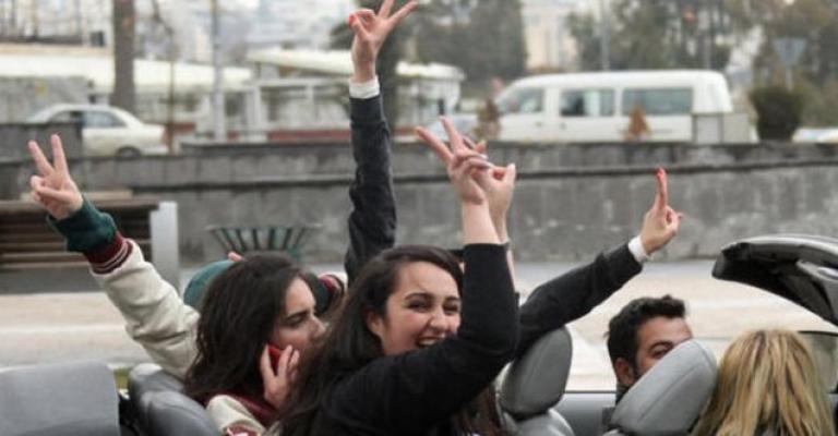 2220 مخالفة وحجز 48 مركبة وضبط شخصين أطلقا عيارات نارية احتفالاً بالتوجيهي 2220 مخالفة وحجز 48 مركبة وضبط شخصين أطلقا عيارات نارية احتفالاً بالتوجيهي