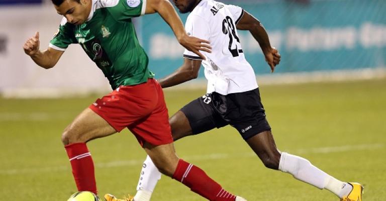 الأهلي يقهر الوحدات ويتوج بطلاً لكأس الكؤوس