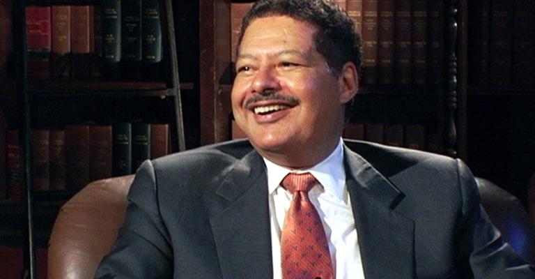 وفاة العالم المصري أحمد زويل الحائز على جائزة نوبل في الكيمياء