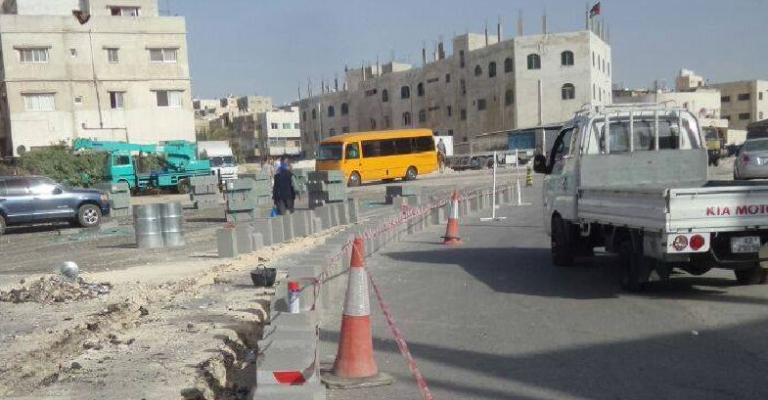 بدء حفريات "الباص السريع" على تقاطع الدوريات