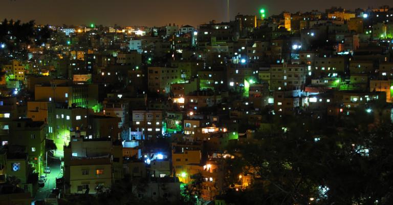 ارتفاع على درجات الحرارة وأجواء معتدلة ليلاً ارتفاع على درجات الحرارة وأجواء معتدلة ليلاً