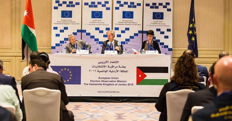 108 مراقبين لـ "لاتحاد الأوروبي" يوم الاقتراع 108 مراقبين لـ "لاتحاد الأوروبي" يوم الاقتراع