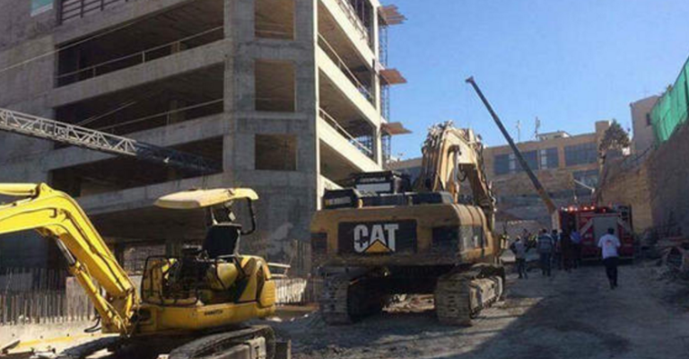 11 إصابة بانهيار سقف توسعة في "مكّة مول"