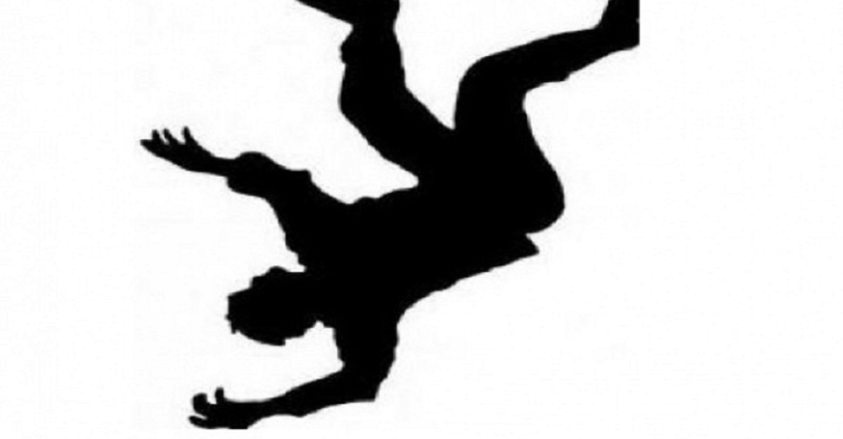 وفاة عامل جراء سقوطه من عمارة قيد الإنشاء