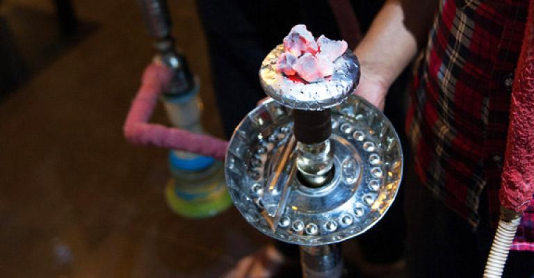 الأمانة تشدد على مخالفة مهنة توصيل الأراجيل للمنازل الأمانة تشدد على مخالفة مهنة توصيل الأراجيل للمنازل