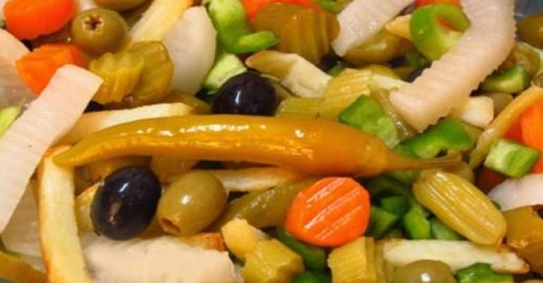 إتلاف 17 طنا من المخللات في المفرق