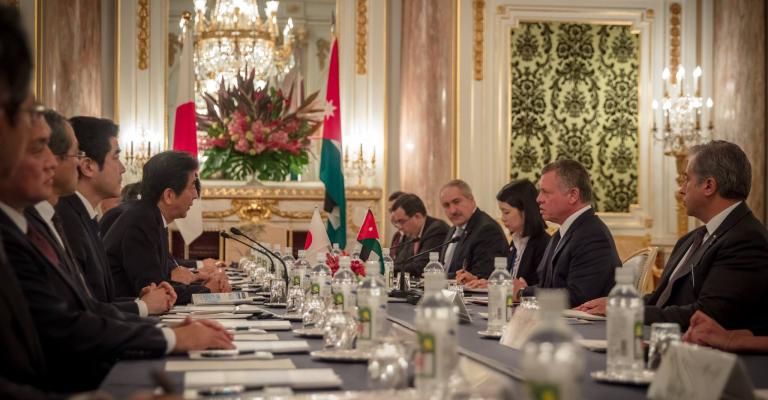 300 مليون دولار قرض من اليابان ومنحة بـ 10 أخرى 300 مليون دولار قرض من اليابان ومنحة بـ 10 أخرى