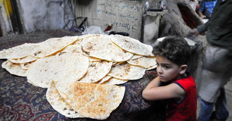 مراقبون يرجحون رفع الحكومة للأسعار مراقبون يرجحون رفع الحكومة للأسعار