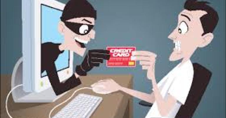 التحذير من التعامل مع الاعلانات التي تعرض عاملات المنازل التحذير من التعامل مع الاعلانات التي تعرض عاملات المنازل