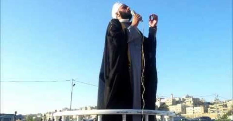 رفع معدلات القبول في تخصص الشريعة..هل يستهدف الأئمة والخطباء؟