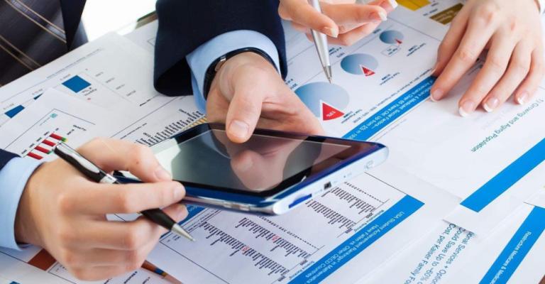 من أين تأتي الحكومة بإيرادات الموازنة الإضافية؟!