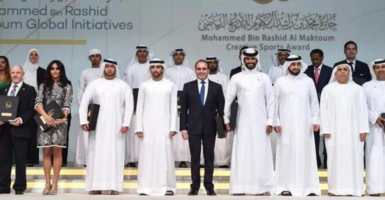 الأمير علي وأبو غوش يتسلمان جائزة الإبداع الرياضي