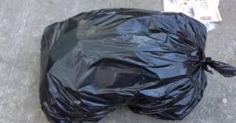 كيس مشبوه يستنفر الأمن كيس مشبوه يستنفر الأمن