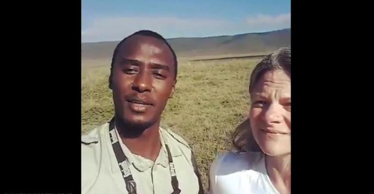 فيديو "الترجمة المحرّفة" يطيح مرشدا سياحيا