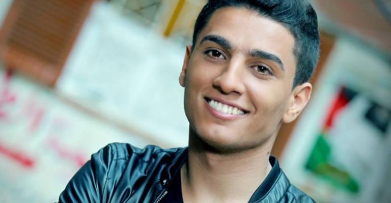 هل رقص محمد عساف مع جدته في حفل له بالأردن؟ هل رقص محمد عساف مع جدته في حفل له بالأردن؟