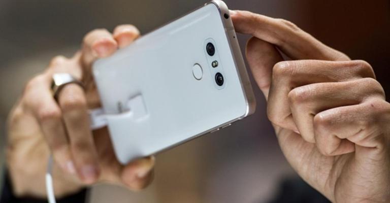 تهديد أمني في العشرات من هواتف أندرويد تهديد أمني في العشرات من هواتف أندرويد