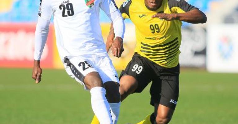 الأهلي ينعش آماله بفوز تاريخي على السويق العُماني الأهلي ينعش آماله بفوز تاريخي على السويق العُماني