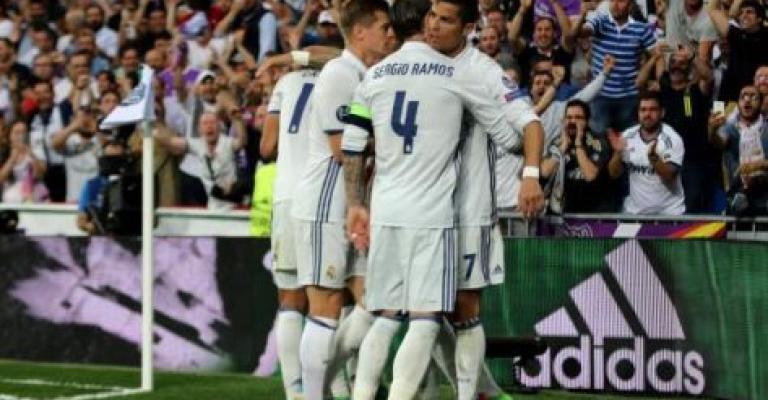 رونالدو يقود ريال مدريد إلى نصف النهائي