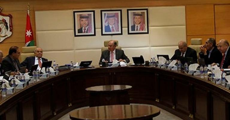 إقرار خطة تحفيز النمو الاقتصادي