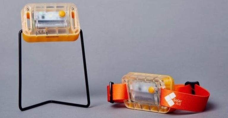 تصميم المصباح الشمسي الأرخص في العالم