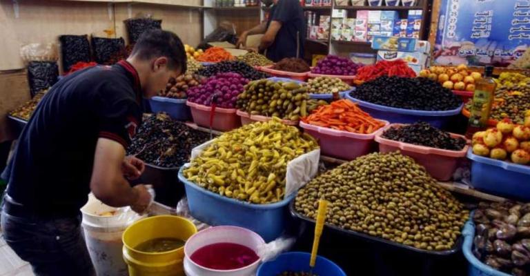 الصناعة والتجارة تحرر 140 مخالفة في النصف الاول من رمضان