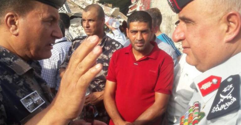 وفاة شاب بانهيار جزئي لعمارة في ماركا.. وانهيار غرفة بجبل النصر