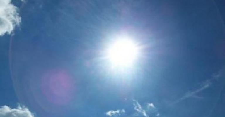 أجواء حارة نسبيا والعظمى في عمان 33 درجة