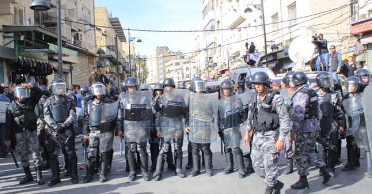 اعتداء على صناديق اقتراع بالموقر واحتجاج بالأشرفية