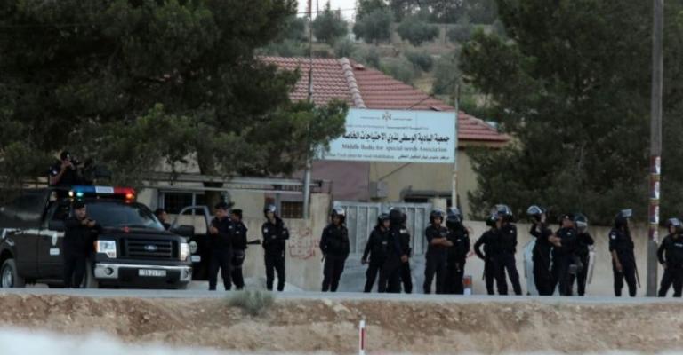 تعزيزات أمنية بعد الاعتداء على صناديق اقتراع في الموقر