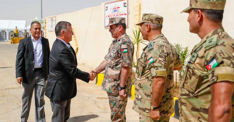 الملك: قانون ضريبة الدخل يجب أن يعالج قضية التهرب الضريبي