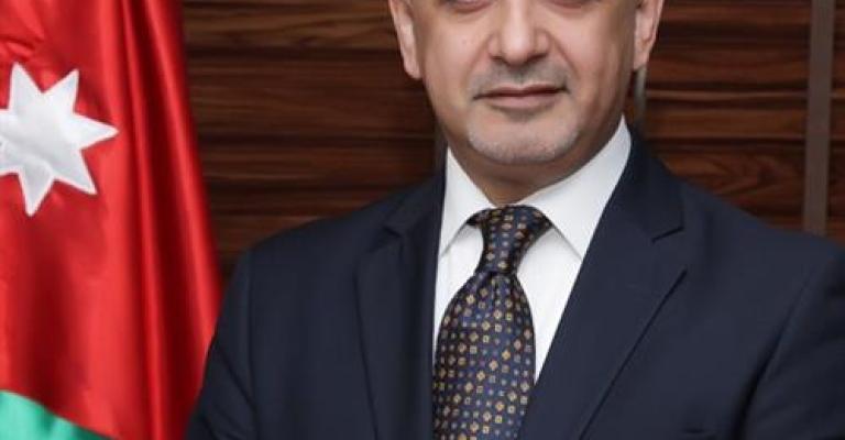 مطالبة بعدم رفع ضريبة المبيعات على المواد الغذائية الاساسية