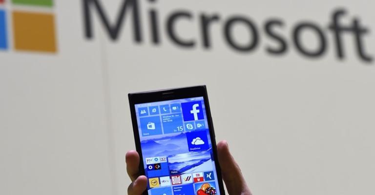 مايكروسوفت تنسحب من سوق أنظمة تشغيل الهواتف