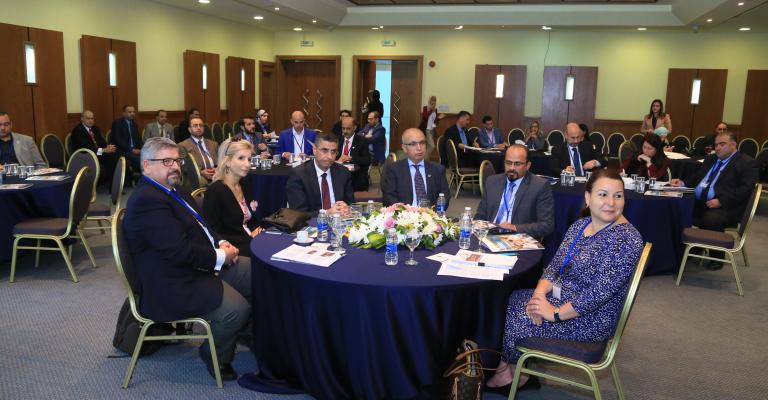 خبراء يناقشون استراتيجيات التعليم العالي للتعلم في القرن الحادي والعشرين