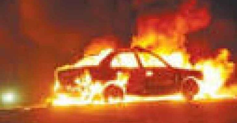 إخماد حريق مركبة بالقرب من دوار الداخلية