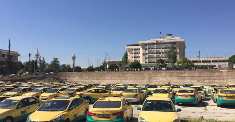سائقو تكاسي يضربون عن العمل