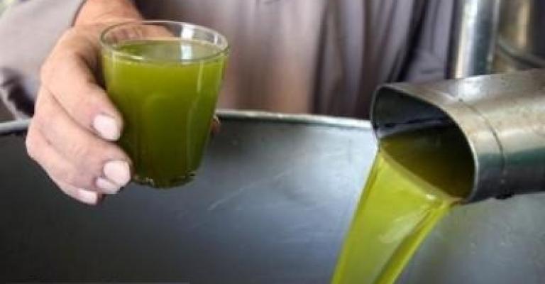 ضبط 81 تنكة زيت زيتون مغشوش