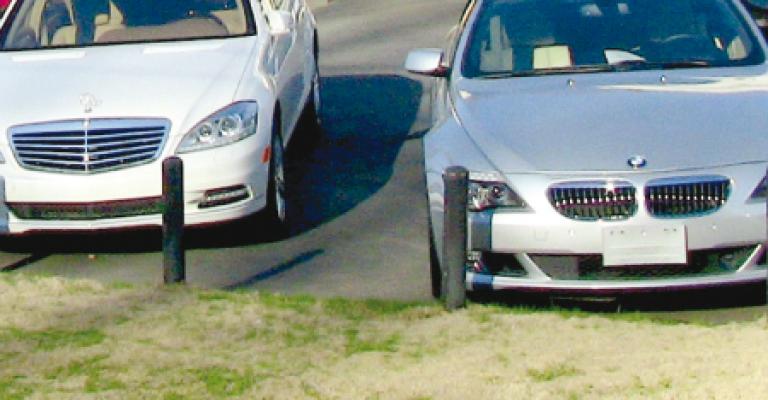 تحذيرات من اعتماد عدد المركبات كمعيار للدعم النقدي تحذيرات من اعتماد عدد المركبات كمعيار للدعم النقدي