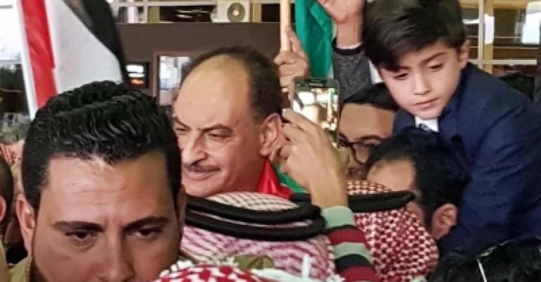 الطيار الأردني الدعجة يروي تفاصيل "نداء القدس" الطيار الأردني الدعجة يروي تفاصيل "نداء القدس"