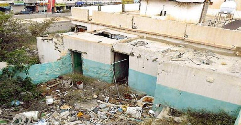 الأمانة تباشر إجراءات معالجة البيوت المهجورة