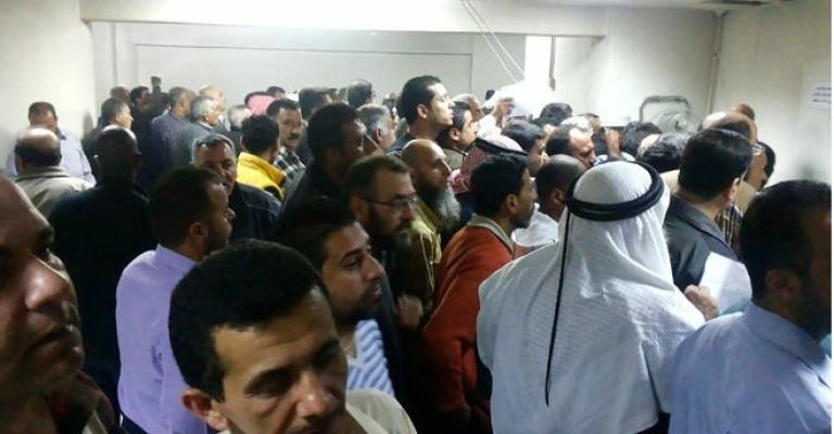 "الضريبة" تطلب تزويدها بأسماء الموظفين تمهيدا لصرف الدعم